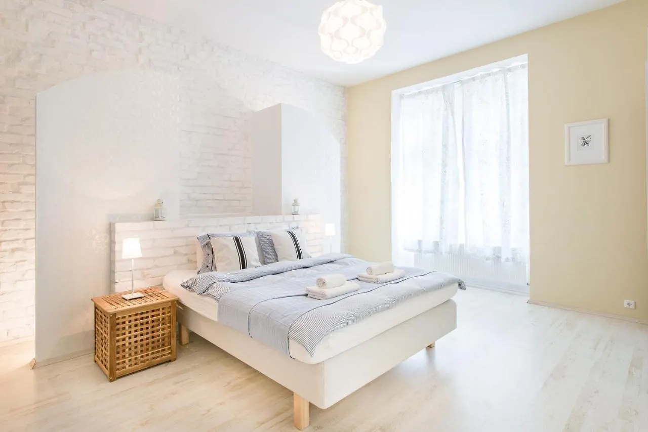 Venus Apartments - City Park I Budapest 0*,